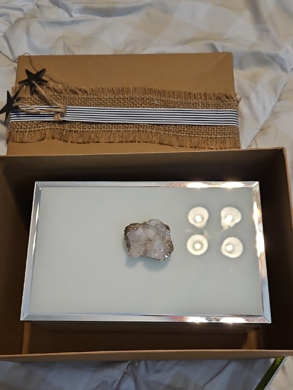 Decorative Jewerly Box with Crystal Accent - - Picture 8 of 8
